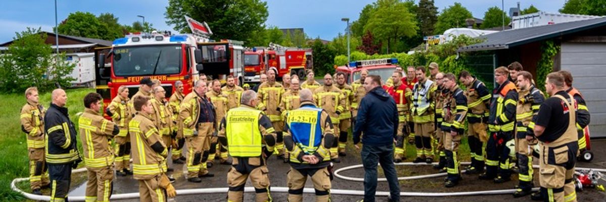 FW-OLL: Gemeinsame Übung der Feuerwehren Cloppenburg und Großenkneten - Überörtliche Unterstützungseinheit trainiert für Großschadenslagen