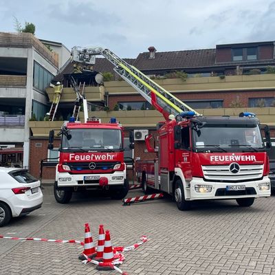 FW Osterholz-Scharm.: Wohnungsbrand in der Innenstand von Osterholz-Scharmbeck