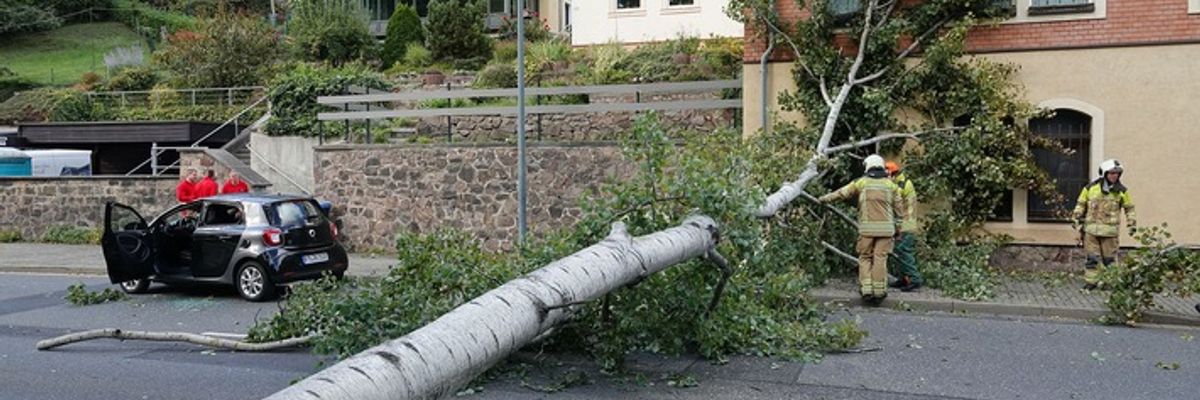 FW Dresden: Informationen zum Einsatzgeschehen von Feuerwehr und Rettungsdienst in der Landeshauptstadt Dresden vom 24. September 2025