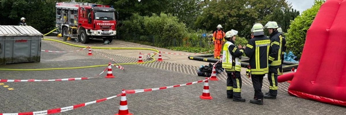 FW Schalksmühle: Gefahrstoffeinsatz am Gewerbering
