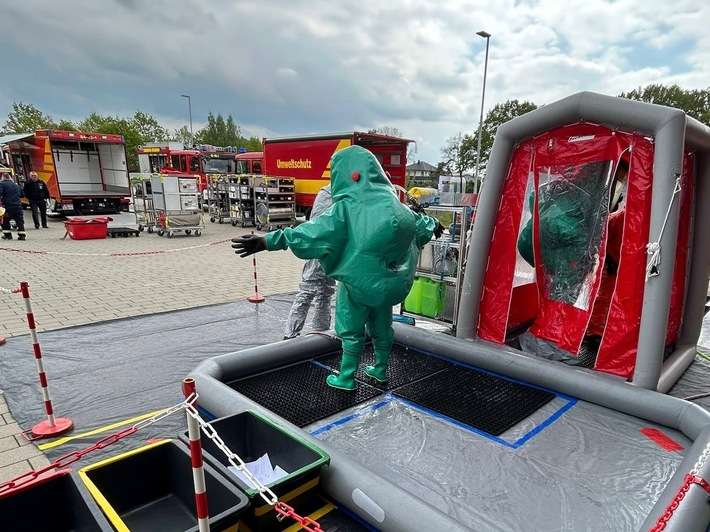 FW-OLL: Erster ABC-Einsatz-Lehrgang erfolgreich im Landkreis Oldenburg durchgeführt