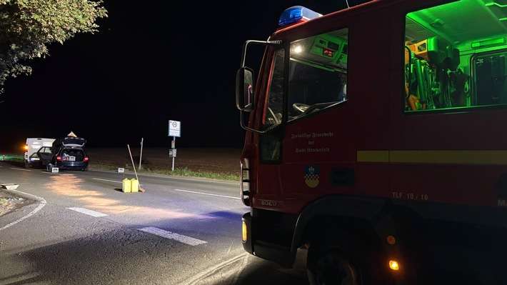 FW-EN: Kleinbrand + Verkehrsunfall