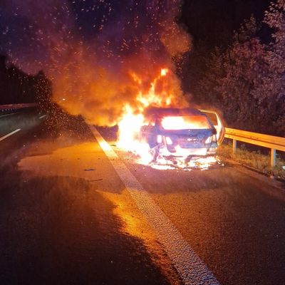 FW-BOT: PKW-Brand auf der A31