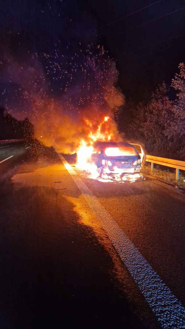 FW-BOT: PKW-Brand auf der A31