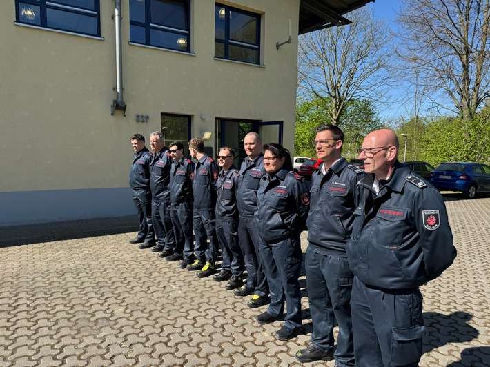 FW Dinslaken: Feuerwehr-Nachwuchs nimmt erste Hürde