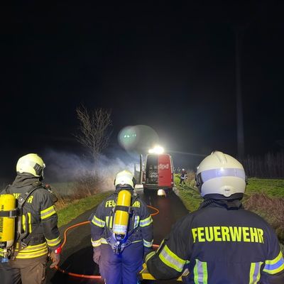 FW-AUR: Sprinter niedergebrannt