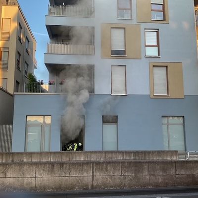 FW-DO: Rauchentwicklung am Phönixsee - Schnelles Eingreifen verhindert Brandausbreitung