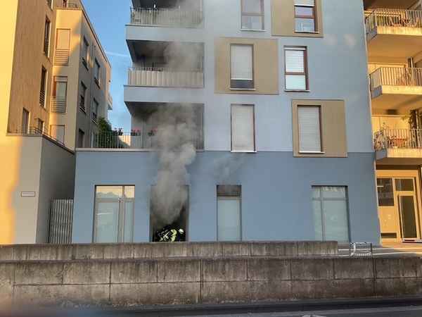 FW-DO: Rauchentwicklung am Phönixsee - Schnelles Eingreifen verhindert Brandausbreitung