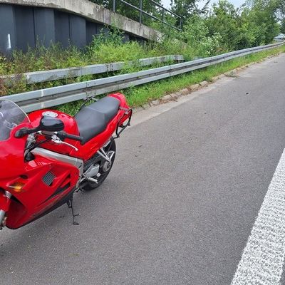 FW Sonsbeck: Zwei Einsätze: Sturmschaden und Verkehrsunfall auf der A57