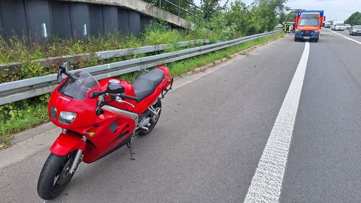 FW Sonsbeck: Zwei Einsätze: Sturmschaden und Verkehrsunfall auf der A57