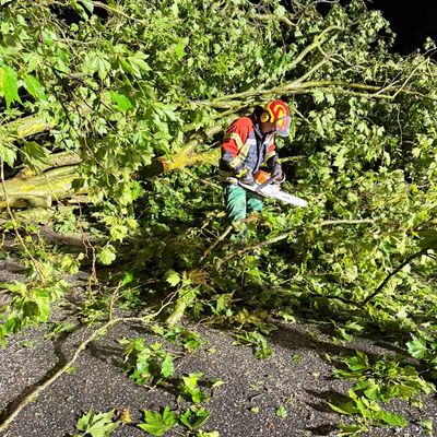 FW Überlingen: Zahlreiche Einsätze nach unwetterartigem Starkregenereignis in Überlingen / mehrere Unwettereinsätze in kurzer zeitlicher Abfolge