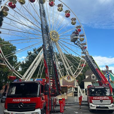 FW Weinheim: Sicher auch auf 40 Meter Höhe