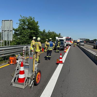 FW Weinheim: Probefahrt endet mit Auffahrunfall - Wohnmobil fährt auf Suzuki