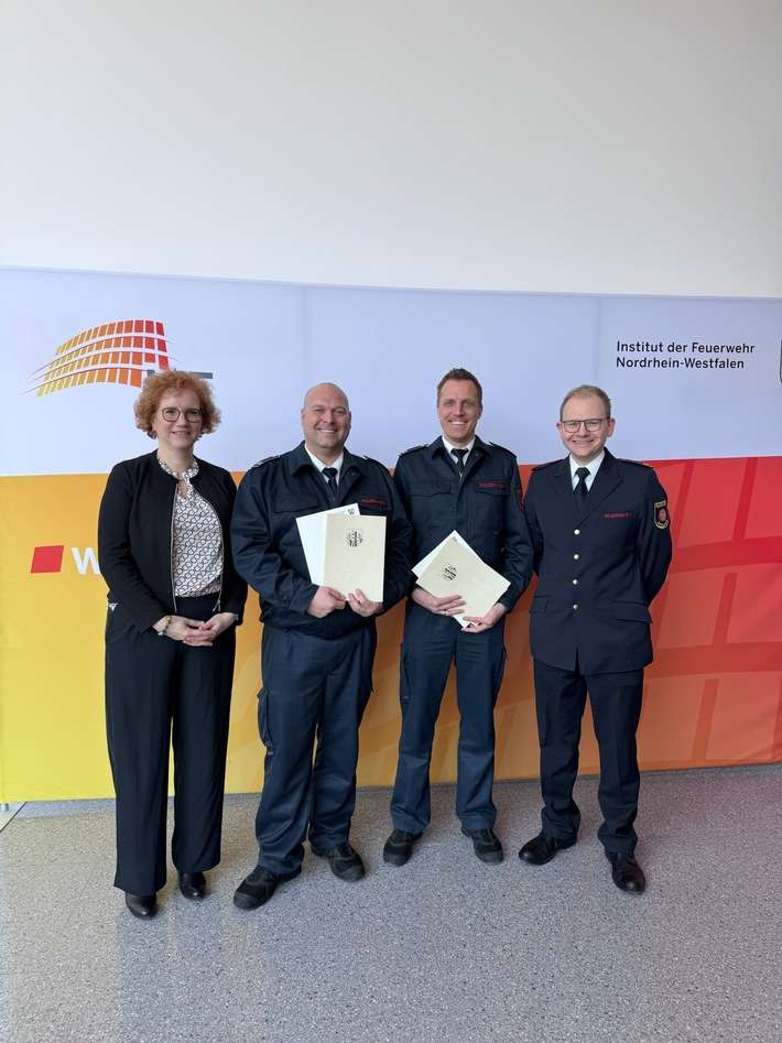 FW Dinslaken: Erfolgreich bestandene B IV-Ausbildung!