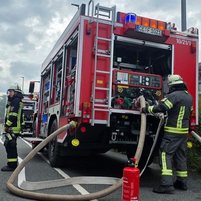 FW Celle: Küchenbrand in einem Imbiss in Altenhagen