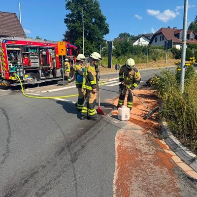 FW-PL: Ortsteil Stadtmitte - Motorroller brennt komplett aus.