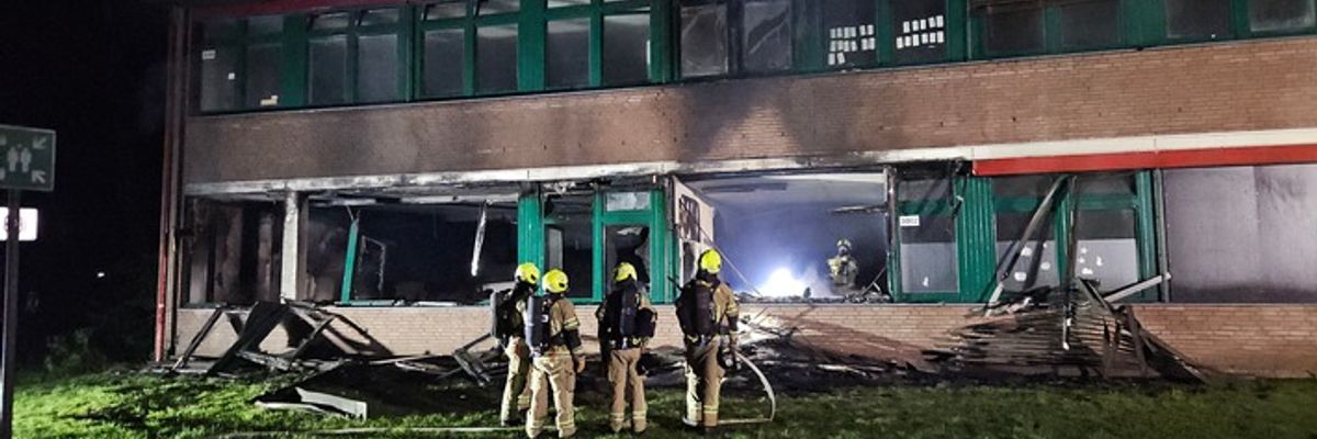 FW Gronau: Nächtlicher Brand am Berufskolleg für Wirtschaft und Verwaltung
