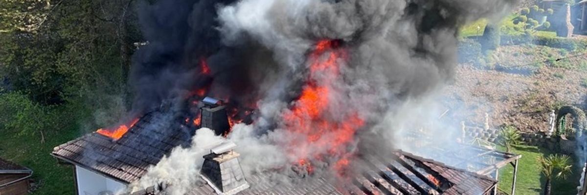 FW-OE: Dachstuhlbrand in Meggen