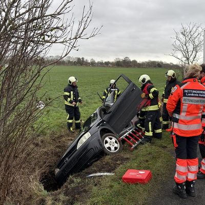 FW-AUR: Schonende Befreiung aus Unfallwagen