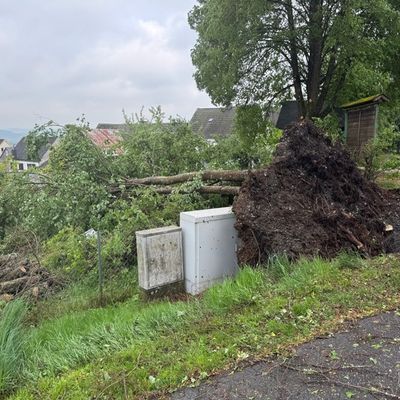 FW VG Westerburg: Unwetter wütet über Verbandsgemeinde Westerburg - Feuerwehren im Dauereinsatz
