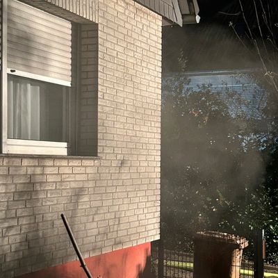 FW Ratingen: Wohnungsbrand in Souterrain Wohnung in Breitscheid