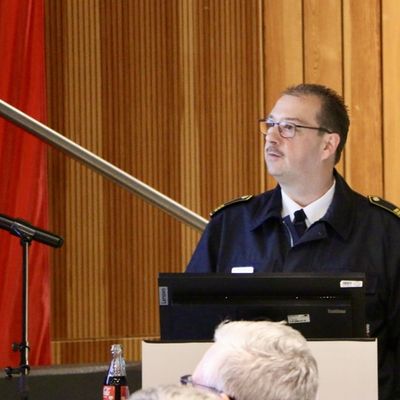 FW Düren: Feuerwehr Düren zieht Jahresbilanz - steigende Einsatzzahlen und Blick auf künftige Herausforderungen