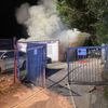 FW-DO: Bürocontainer brennt nieder