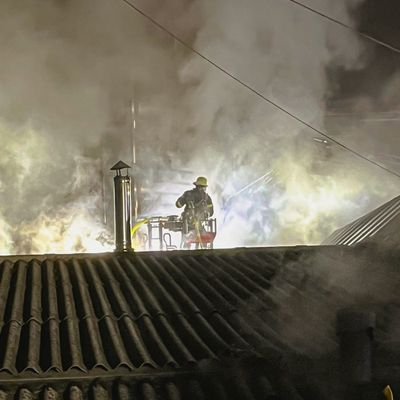 FW Pforzheim: Brand in einer Lackiererei