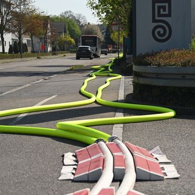 FW LK Esslingen: Groß angelegte Übung des Gemeindeverwaltungsverband Reichenbach an der Fils im Gewerbegebiet Leintel.