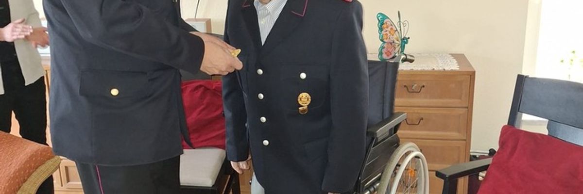 FW-ROW: Eine außergewöhnliche Ehrung - Christoph Bardenhagen seit 80 Jahren Mitglied der Feuerwehr