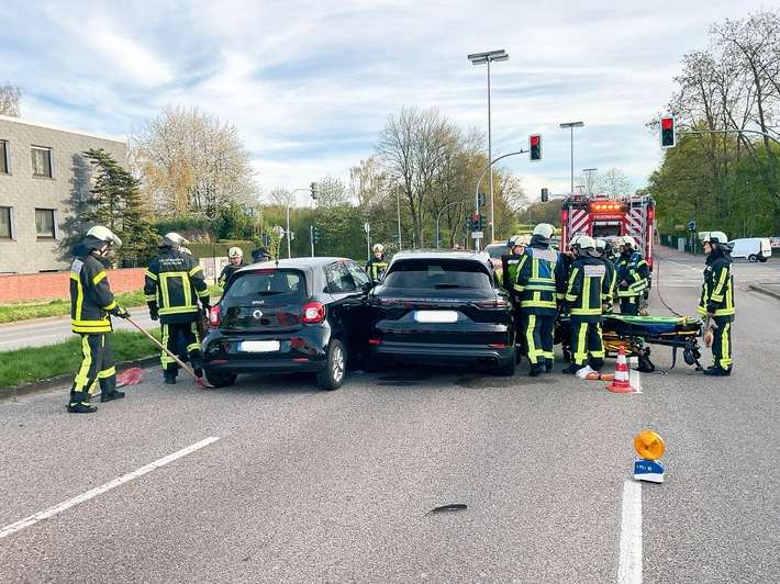 FW-BO: Verkehrsunfall auf der Berliner Straße in Wattenscheid am Mittwochabend