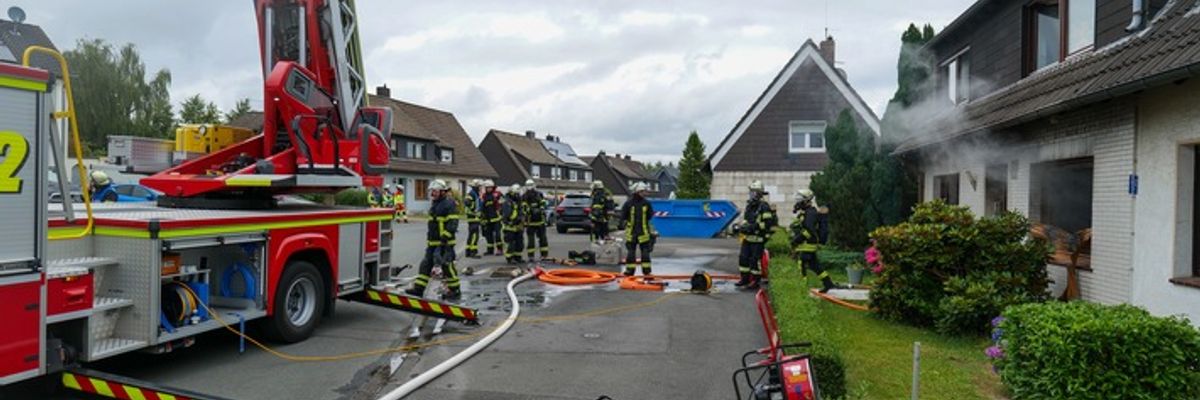 FW-DO: Brand von Lithium-Akkus in Einfamilienhaus in Dortmund-Westrich