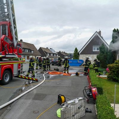 FW-DO: Brand von Lithium-Akkus in Einfamilienhaus in Dortmund-Westrich