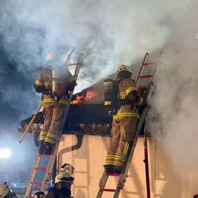 FW-OE: Gebäudevollbrand in Attendorn-Biekhofen