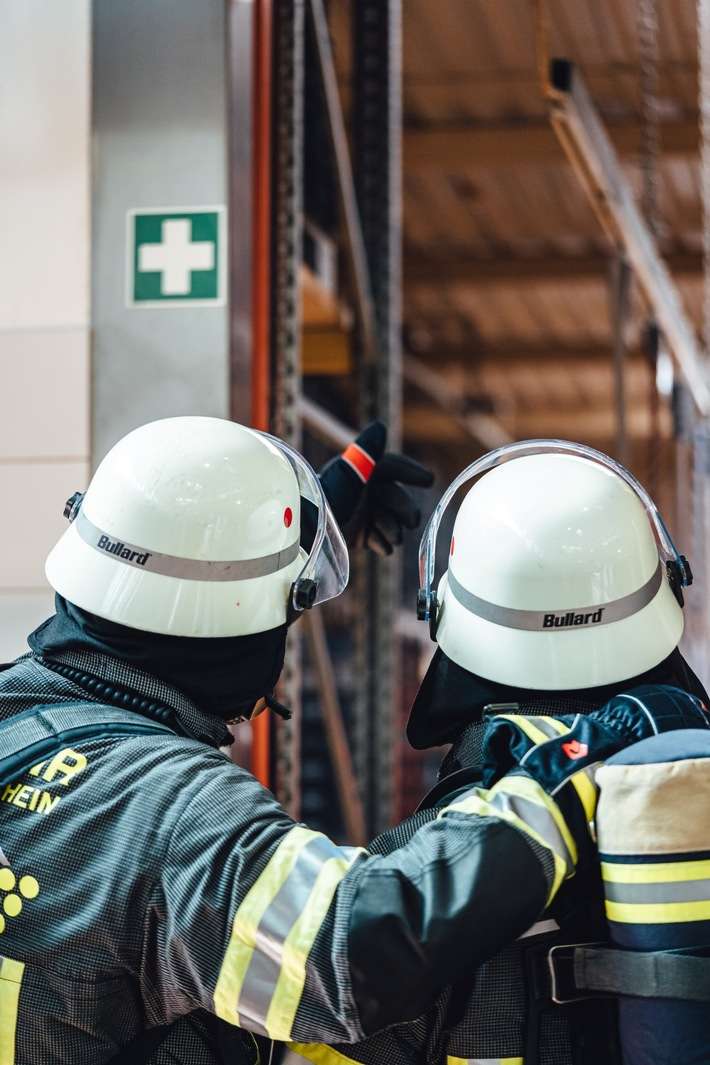 FW Rüdesheim: Freiwilliges Soziales Jahr bei der Feuerwehr