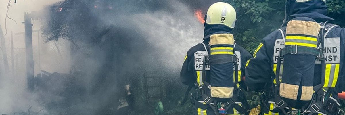 FW-BO: Brennende Gartenlaube an der Harpener Straße
