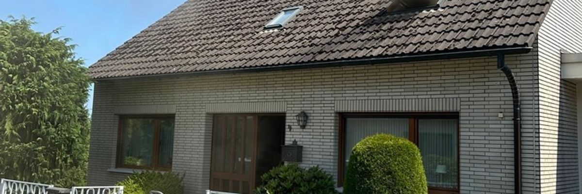 FW-EN: Feuerwehr löscht Zimmerbrand