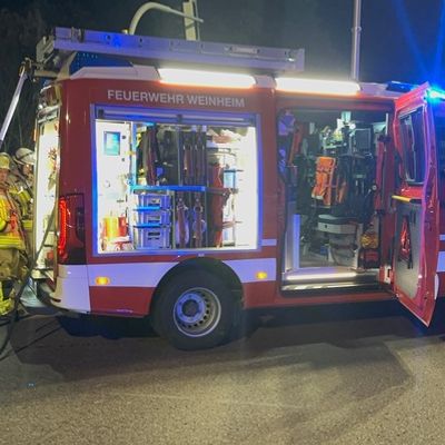 FW Weinheim: Verkehrsunfall am Abend auf der Mannheimer Straße