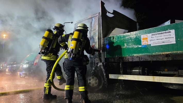 FW Celle: Lkw-Brand