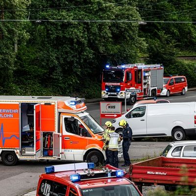 FW-MK: CO Austritt in Wohnhaus, ein Bewohner verstorben