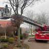 FW-AUR: Rettung aus Obergeschoss über Drehleiterkorb
