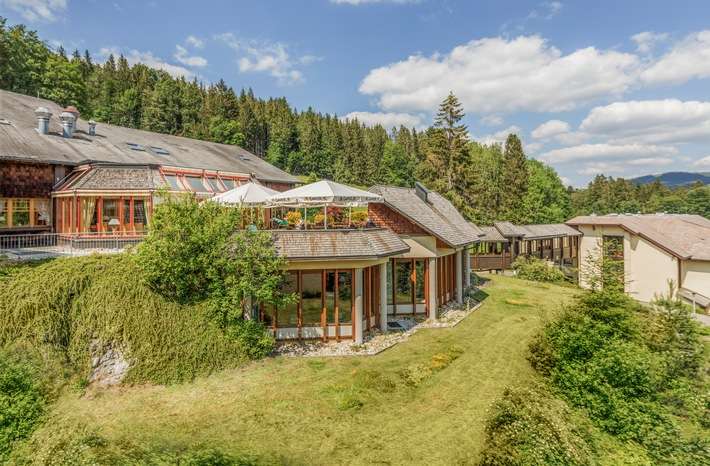 FWV BW: 70 Jahre Feuerwehrhotel Sank Florian am Titisee Ein Ort der Erholung für Feuerwehrleute und ihre Familien