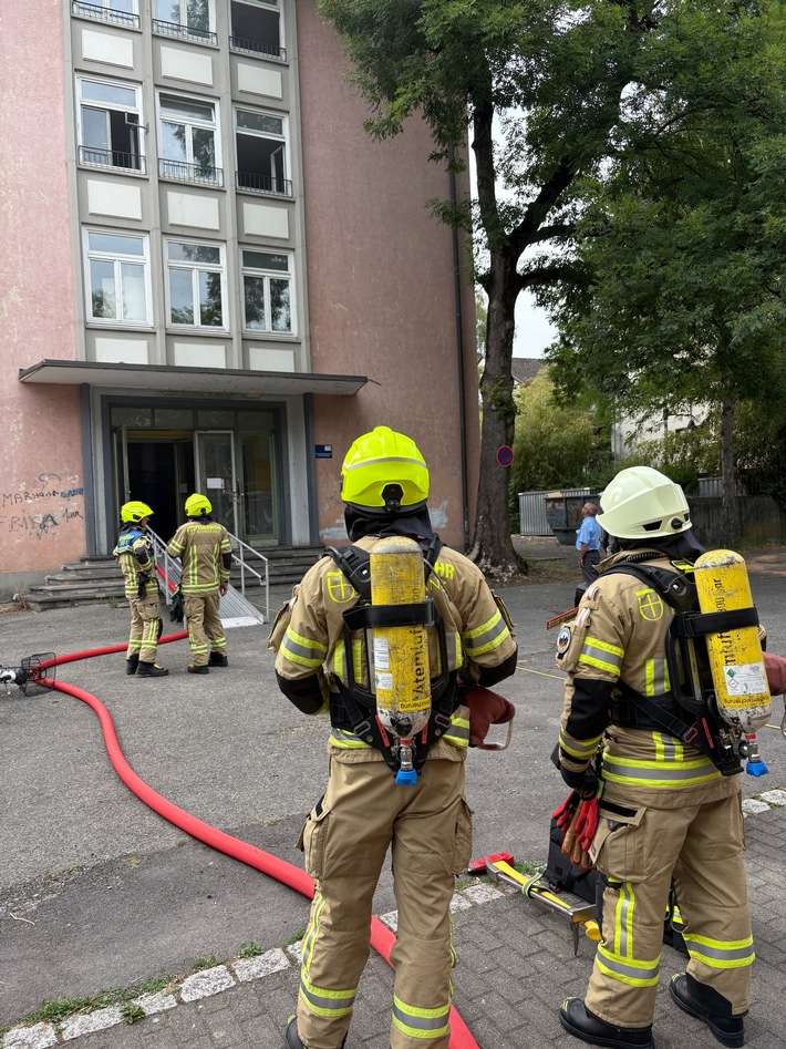 FW Konstanz: Brand in Übergangswohnheim