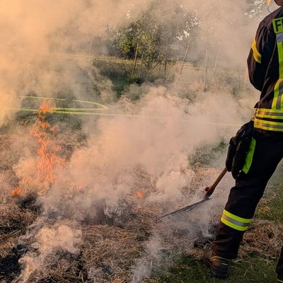 FW-LFVSH: Sommerzeit/Erntezeit= Erhöhtes Einsatzaufkommen Landesfeuerwehrverband dankt allen Einsatzkräften im Land für ihren unermüdlichen Einsatz