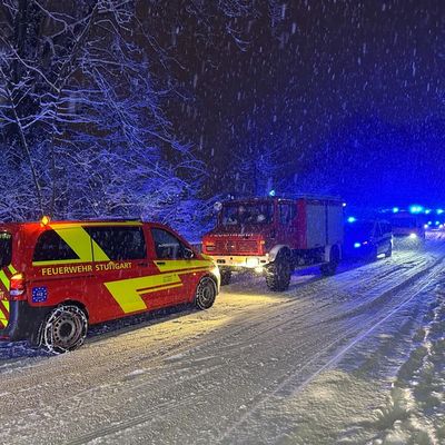 FW Stuttgart: Feuerwehr Stuttgart aufgrund von Schneefall im Einsatz