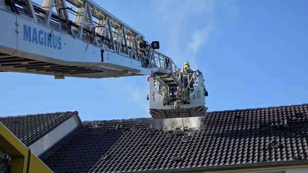 FW Celle: Dachstuhlbrand in Altencelle (Erstmeldung)