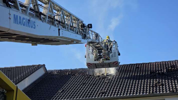 FW Celle: Dachstuhlbrand in Altencelle (Erstmeldung)
