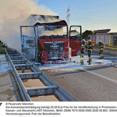 FW-M: Lkw-Brand auf Autobahn (A 99)