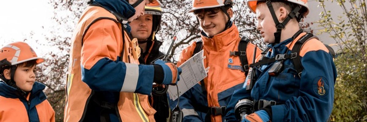 Feuerwehr MTK: 24 Stunden zwischen Übungseinsätzen und Wachalltag