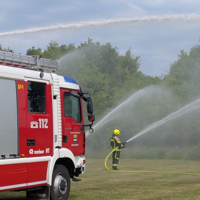 FW-LFVSH: Sommerzeit/Erntezeit= Erhöhtes Einsatzaufkommen Landesfeuerwehrverband dankt allen Einsatzkräften im Land für ihren unermüdlichen Einsatz